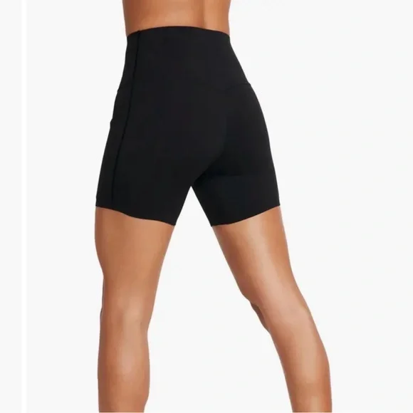 Nike Black Universa Medium Support High-Waisted 5" Bike Shorts with Pockets - Picture 2 of 14